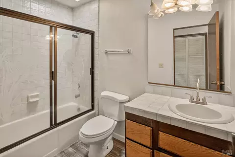 Bath - 682 Hillside Dr, Fairfield, CA 94533 photo 1 of 3