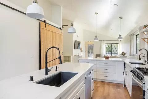 Kitchen - 690 Claudius Way, Windsor, CA 95492 photo 5 of 6