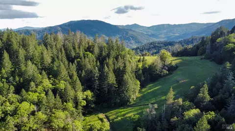 8735 Woodman Creek Rd, Laytonville, CA 95454
