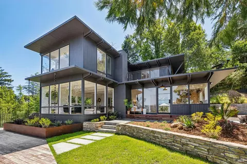 485 Scenic Rd, Fairfax, CA 94930