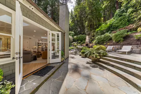 Exterior - 22 Chestnut Ave, Ross, CA 94957 photo 5 of 28