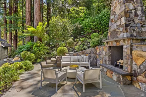 Exterior - 22 Chestnut Ave, Ross, CA 94957 photo 14 of 28