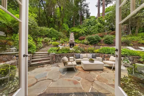 Exterior - 22 Chestnut Ave, Ross, CA 94957 photo 7 of 28