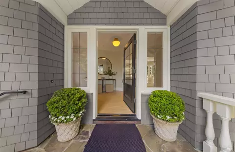 Entry Way - 22 Chestnut Ave, Ross, CA 94957 photo 1 of 7
