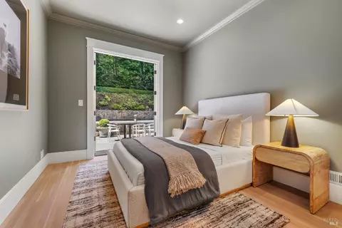 Bedroom - 22 Chestnut Ave, Ross, CA 94957 photo 4 of 11