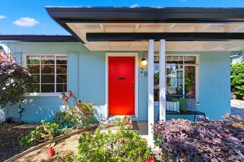 28 Glenwood Dr, Napa, CA 94559
