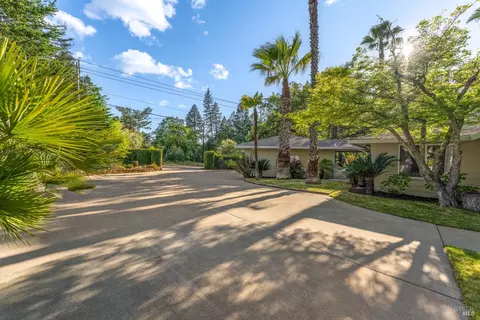 Exterior - 541 Sunset Dr, Angwin, CA 94508 photo 3 of 13