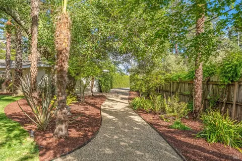 Exterior - 541 Sunset Dr, Angwin, CA 94508 photo 5 of 13