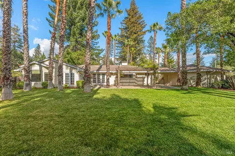 Exterior - 541 Sunset Dr, Angwin, CA 94508 photo 8 of 13