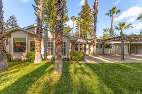 Exterior - 541 Sunset Dr, Angwin, CA 94508 photo 10 of 13