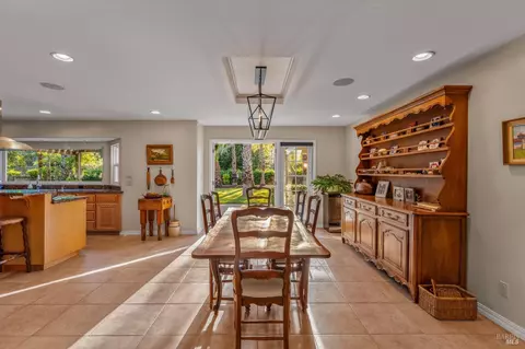 Dining - 541 Sunset Dr, Angwin, CA 94508 photo 3 of 5
