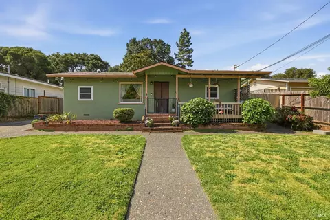 719 Cherry St, Novato, CA 94945