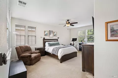 Bedroom - 637 Peridot Pl, Fairfield, CA 94534 photo 4 of 6