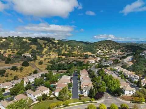 View/Area - 637 Peridot Pl, Fairfield, CA 94534 photo 2 of 5