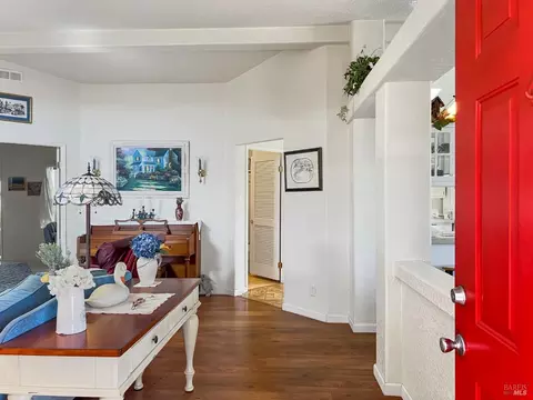 8169 Willow St, Windsor, CA 95492 photo 4