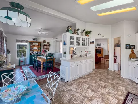 8169 Willow St, Windsor, CA 95492 photo 7