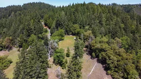 3730 Blackhawk Dr, Willits, CA 95490