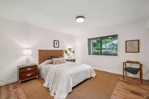 Bedroom - 31 W Harbor Dr, Sausalito, CA 94965 photo 1 of 3