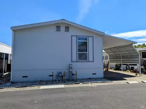 406 Burgundy N, Calistoga, CA 94515