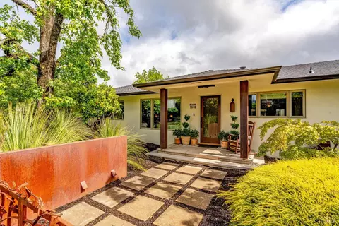 1610 Spring Mountain Rd, Saint Helena, CA 94574