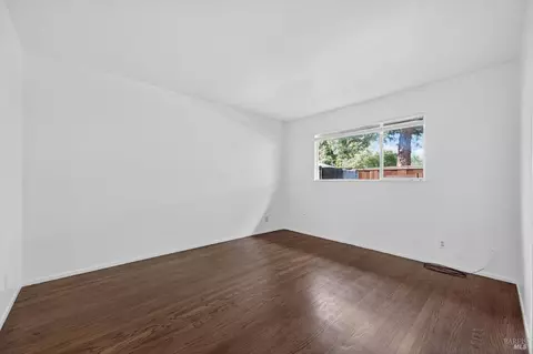 Bedroom - 705-711 State St, Vallejo, CA 94590 photo 1 of 4
