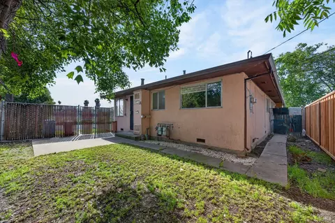 Exterior - 705-711 State St, Vallejo, CA 94590 photo 7 of 8