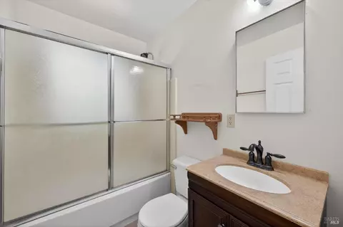 Bath - 705-711 State St, Vallejo, CA 94590 photo 1 of 3