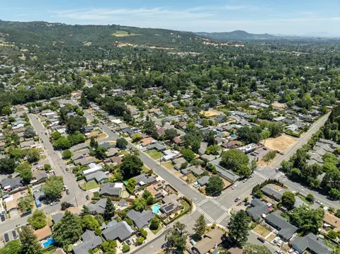 View/Area - 595 Boyes Blvd, Sonoma, CA 95476 photo 3 of 6