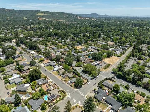 View/Area - 595 Boyes Blvd, Sonoma, CA 95476 photo 4 of 6