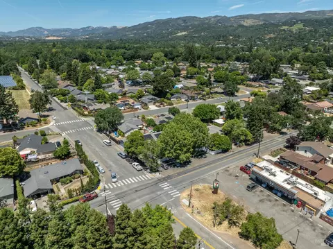 View/Area - 595 Boyes Blvd, Sonoma, CA 95476 photo 1 of 6