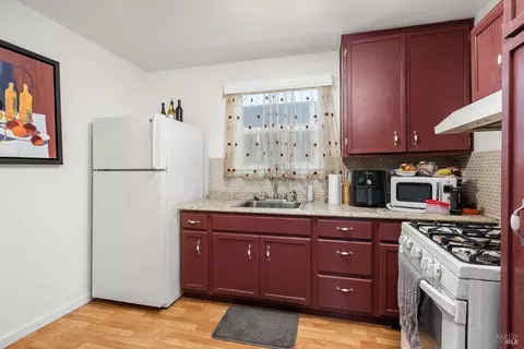 Kitchen - 595 Boyes Blvd, Sonoma, CA 95476 photo 1 of 1