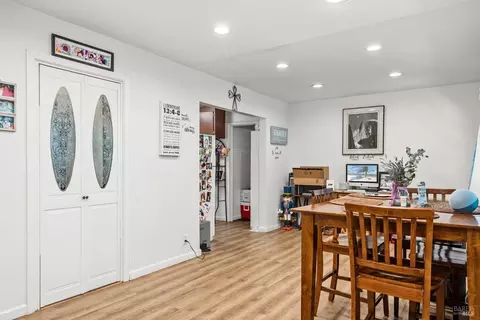 Dining - 595 Boyes Blvd, Sonoma, CA 95476 photo 1 of 1