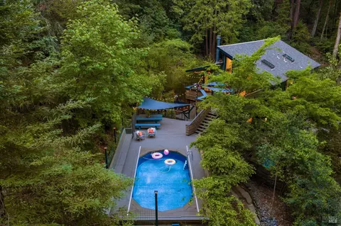 15116 Cherry St, Guerneville, CA 95446