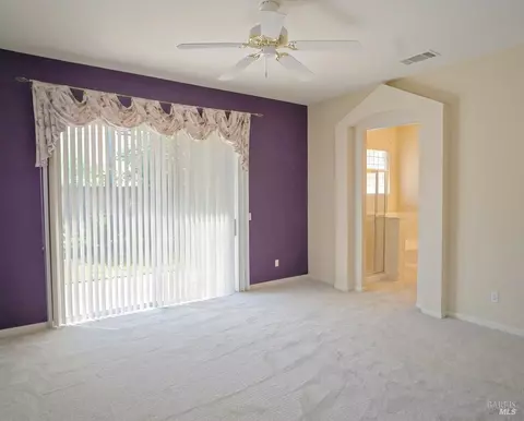 Bedroom - 1443 Fullerton Dr, Fairfield, CA 94533 photo 1 of 4