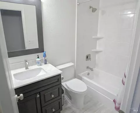 Bath - 1443 Fullerton Dr, Fairfield, CA 94533 photo 2 of 2