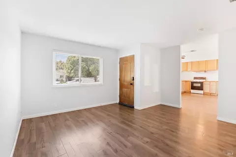 Living - 730 Park Dr, Dixon, CA 95620 photo 3 of 3