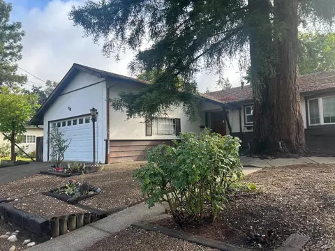 712 Jack London Dr, Santa Rosa, CA 95409