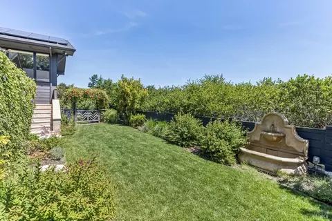 Exterior - 57 Summit Rd, San Anselmo, CA 94960 photo 3 of 14