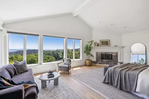 Bedroom - 57 Summit Rd, San Anselmo, CA 94960 photo 1 of 9
