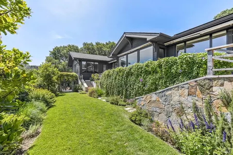 57 Summit Rd, San Anselmo, CA 94960