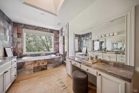 Bath - 57 Summit Rd, San Anselmo, CA 94960 photo 2 of 7