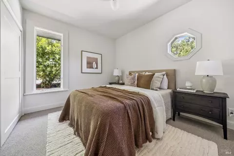 Bedroom - 57 Summit Rd, San Anselmo, CA 94960 photo 4 of 9
