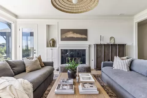 Living - 57 Summit Rd, San Anselmo, CA 94960 photo 5 of 11