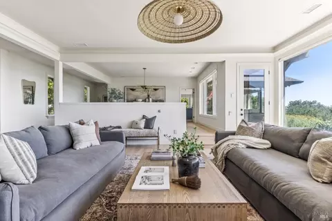 Living - 57 Summit Rd, San Anselmo, CA 94960 photo 3 of 11
