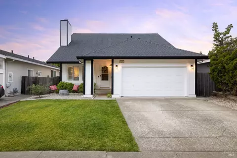 1372 Graymill Ct, Rohnert Park, CA 94928