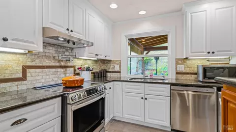 Kitchen - 280 Devon Dr, San Rafael, CA 94903 photo 5 of 8