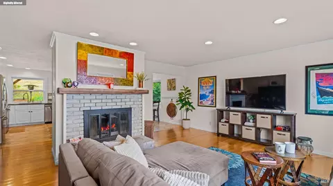 Living - 280 Devon Dr, San Rafael, CA 94903 photo 3 of 9