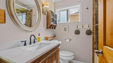Bath - 280 Devon Dr, San Rafael, CA 94903 photo 1 of 4