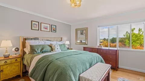 Bedroom - 280 Devon Dr, San Rafael, CA 94903 photo 1 of 6