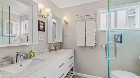 Bath - 280 Devon Dr, San Rafael, CA 94903 photo 3 of 4